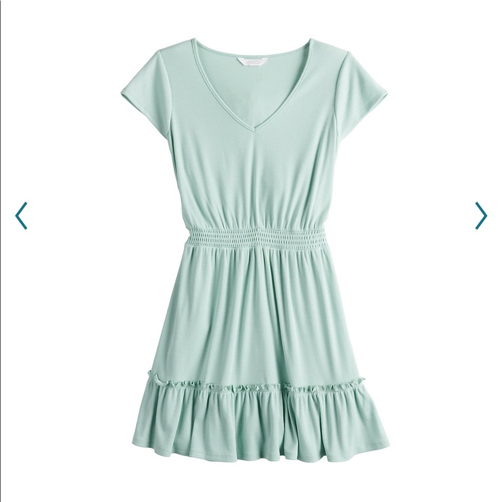Lauren Conrad NWT V-Neck Smocked Waist Dress